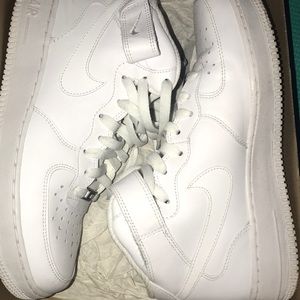 NIKE AIR FORCE 1’s